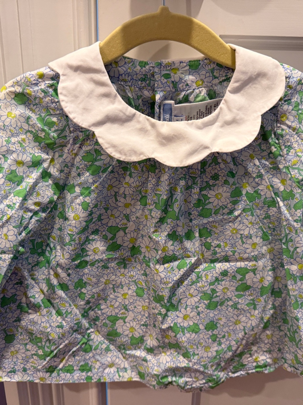 Jacadi Green Floral Blouse with White Scalloped Peter Pan Collar, buttoned back